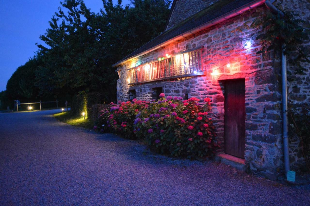 Gite De La Cour Campandre-Valcongrain ภายนอก รูปภาพ